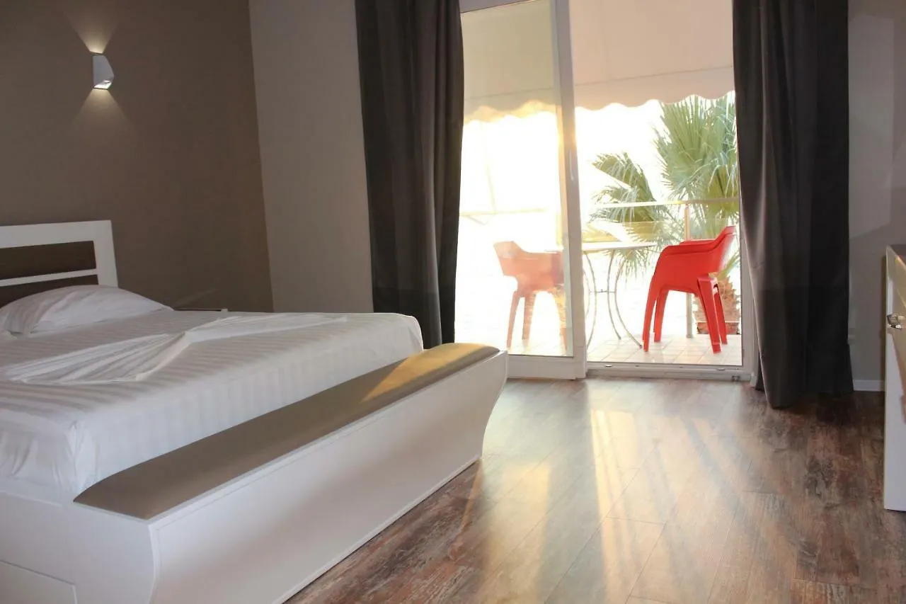 Palmanova Beach Mardok Kanine Hotel